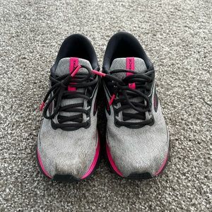Women's Brooks Trace 2 Running Sneakers